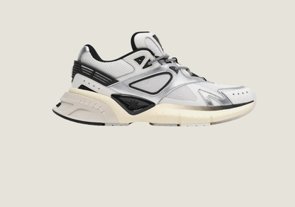 MA Runner Black / White / Silver Low Top Sneakers