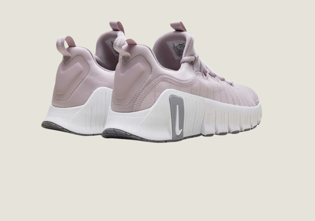 Free Metcon 6 Platinum Violet