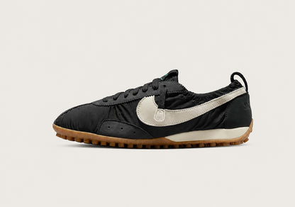 Nike x Jacquemus Moon Shoe Black / White / Gum