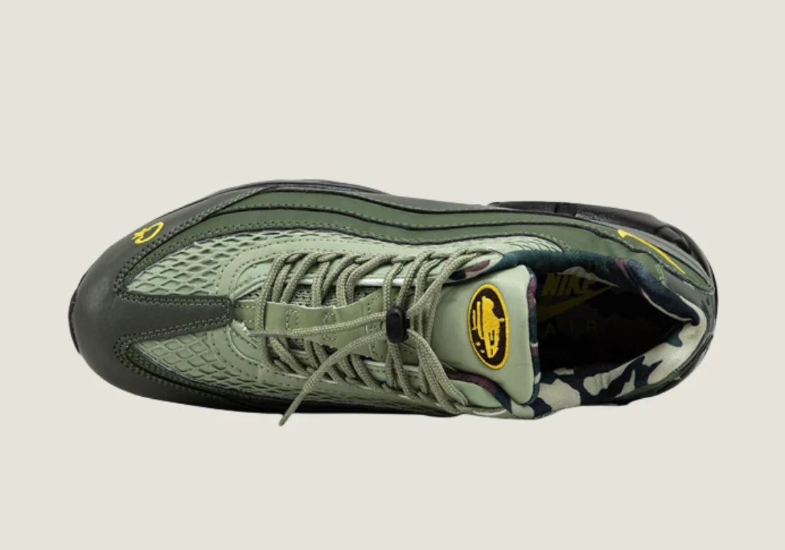 Air Max 95 x UNDEFEATED Olive